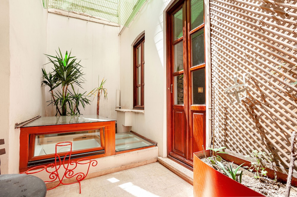 Alaattin Apartments
