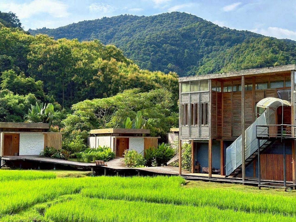 Lomhaijai Homestay