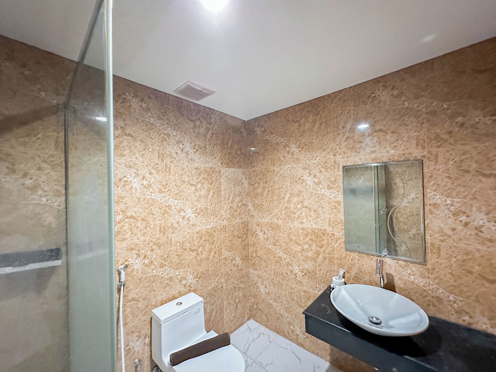 Pleasant And Strategic 1Br At Grand Sungkono Lagoon Apartment