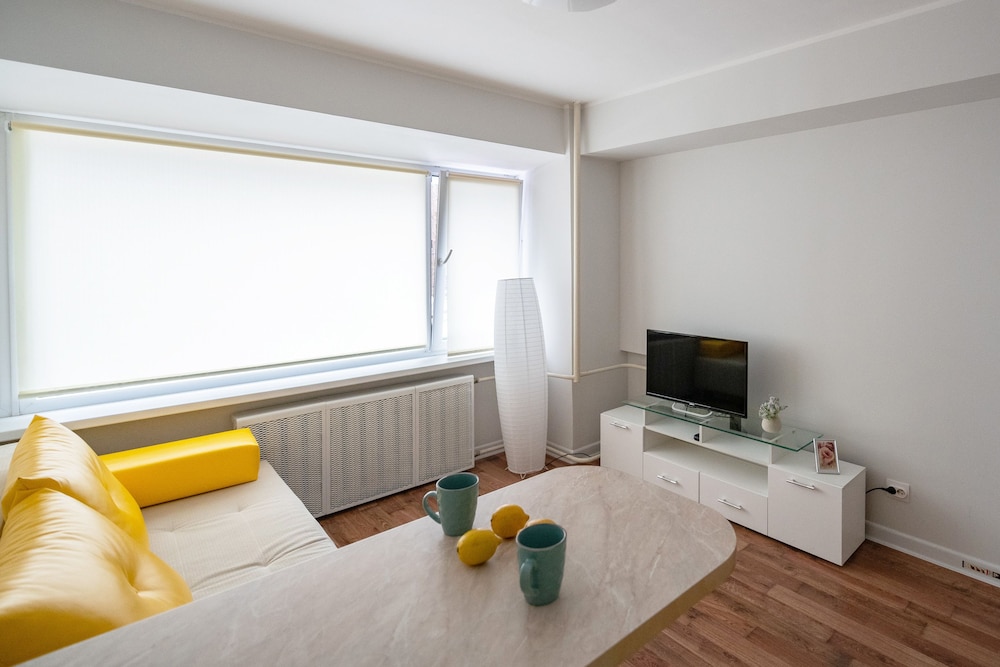 Prime Host apartments on Profsoyuznaya