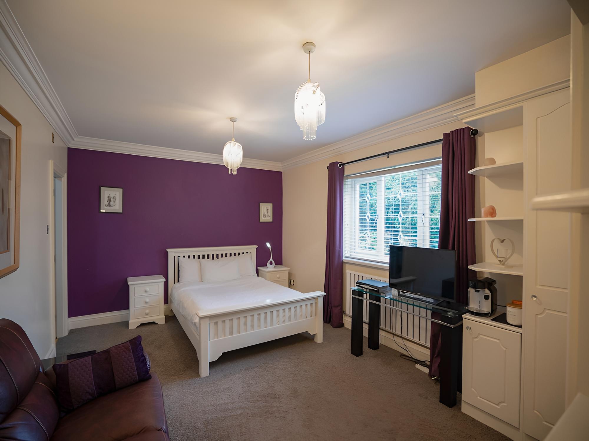 OakCroft GuestHouse Manchester Airport