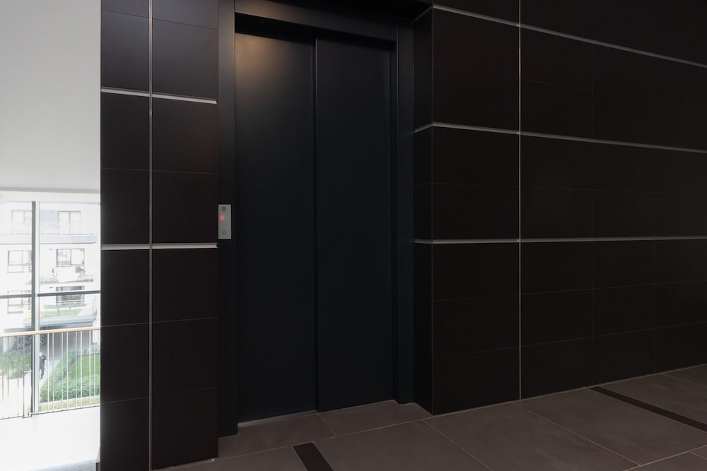 Sarmacka Apartment Wilanow by Renters view 2