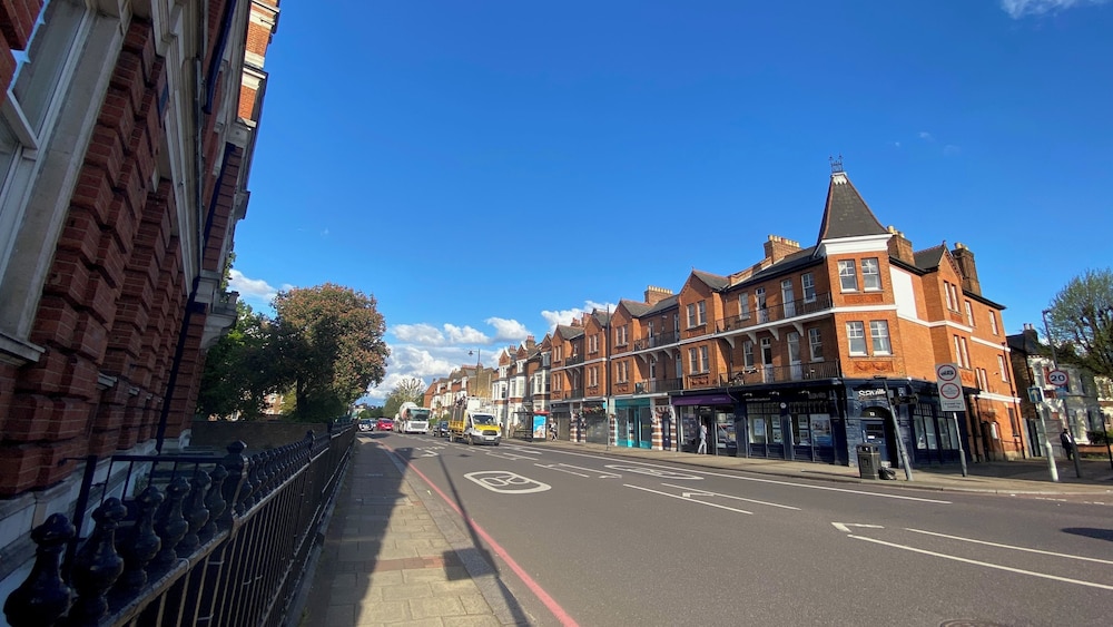 Cosy 1-bed Flat, Family Friendly, Free Parking