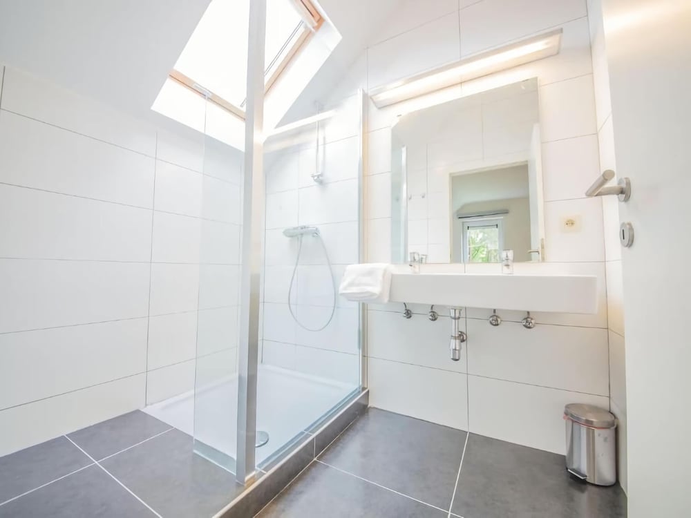 Quiet Infrared Sauna Retreat