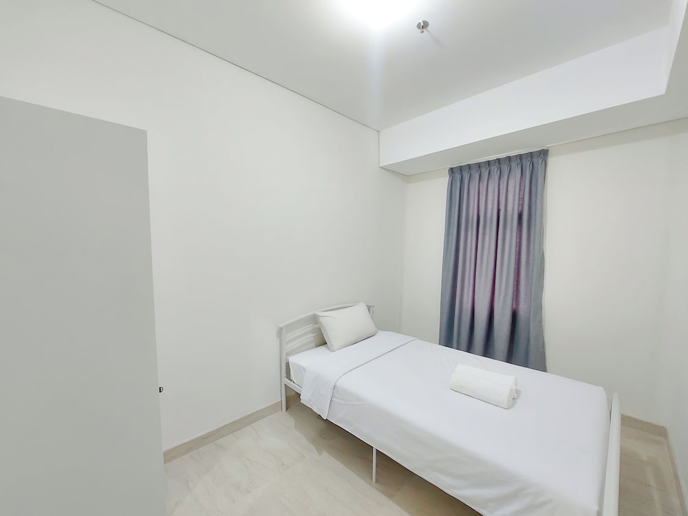 Good Place And Homey 2Br At Podomoro City Deli Medan Apartment