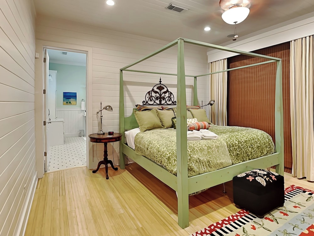 The Beachside Villa by Ryson Vacation Rentals