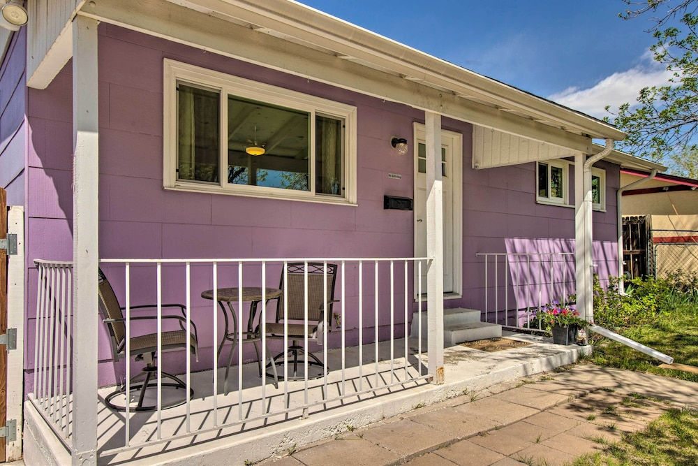 Patio, Grill & Yard: Cozy Denver Abode!