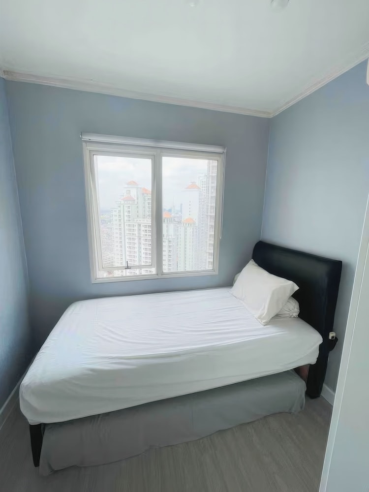 Platinum Royal Mediterania West Jakarta