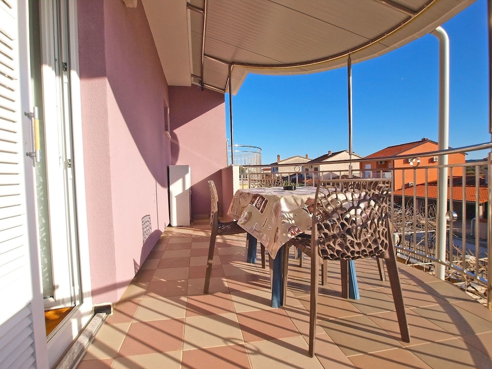 Apartment 1265 view 3