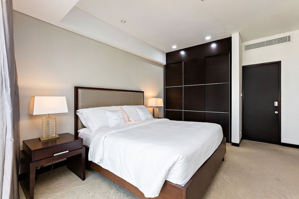 Marriott 1BR Apartment with Marina View