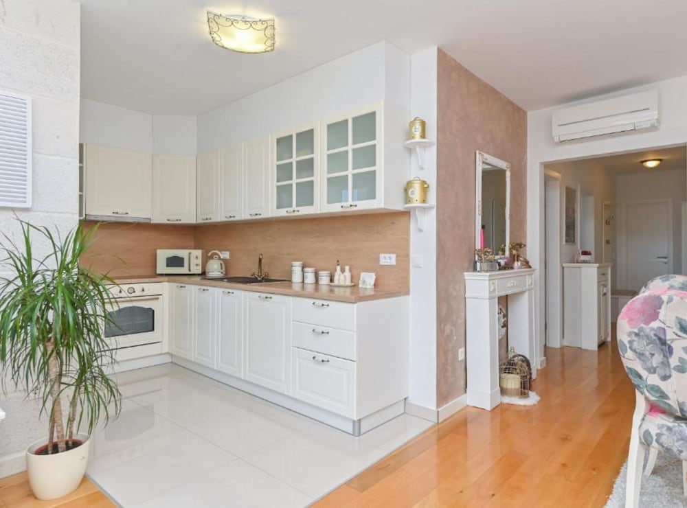 Apartment Hani 2