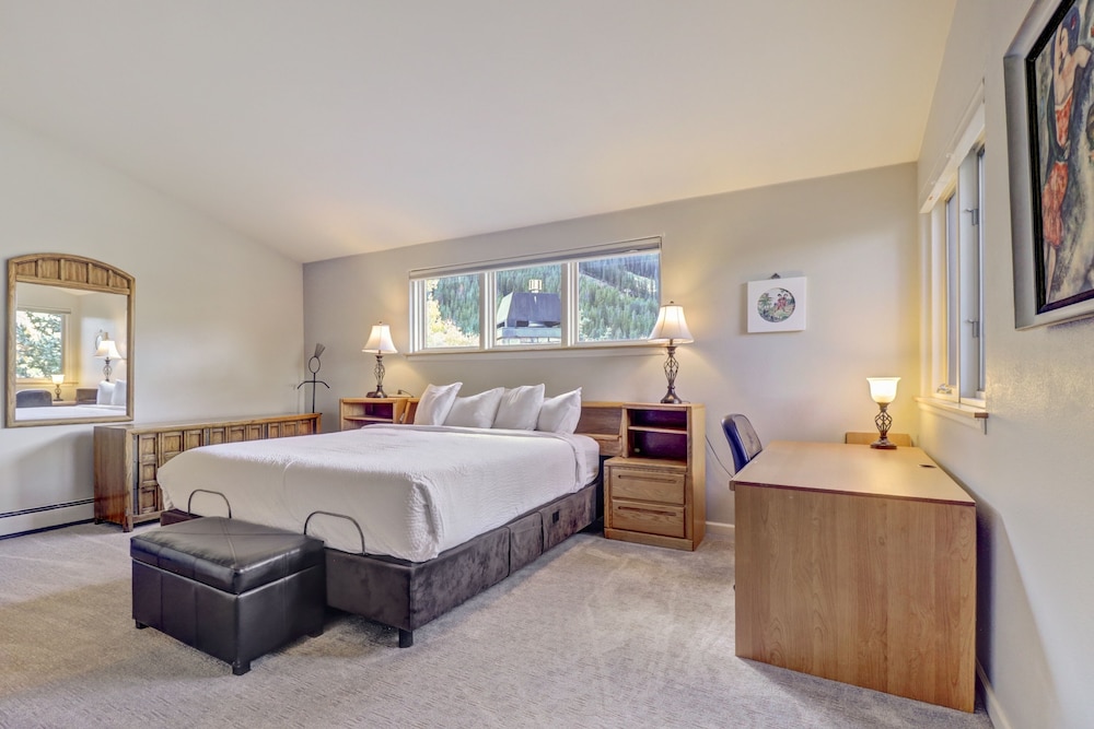 Legends 11 5 Bedroom Townhouse