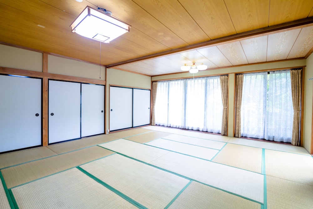 Minshuku Tsukimiya