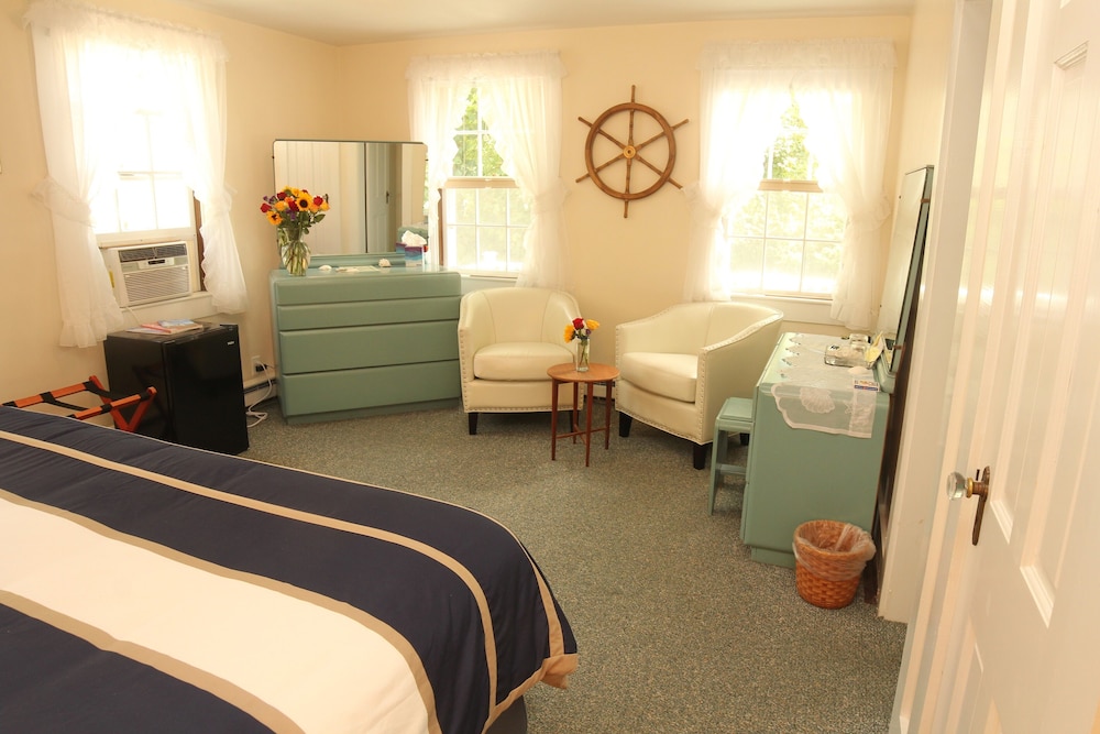 The Barnacle Inn