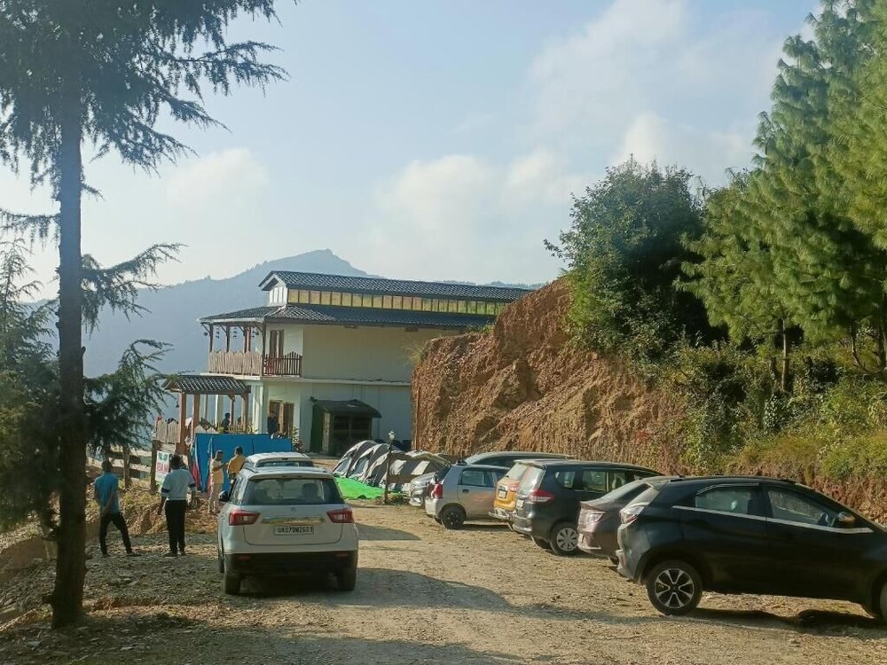 VEDA INN