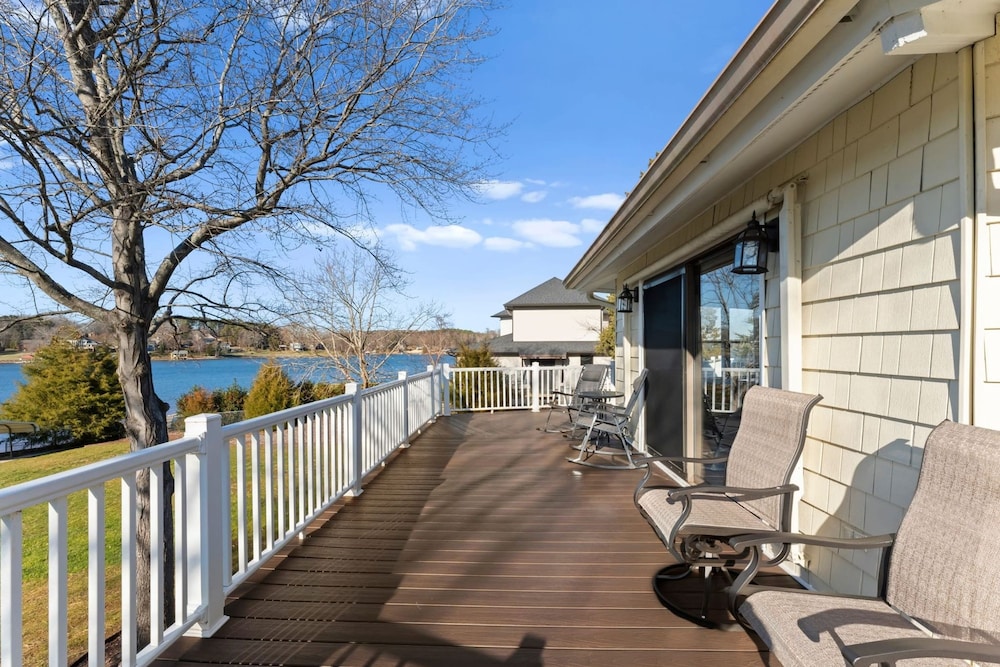 Pleasant Cove Waterfront Getaway With Fire Pit Deck and Private Lake Access