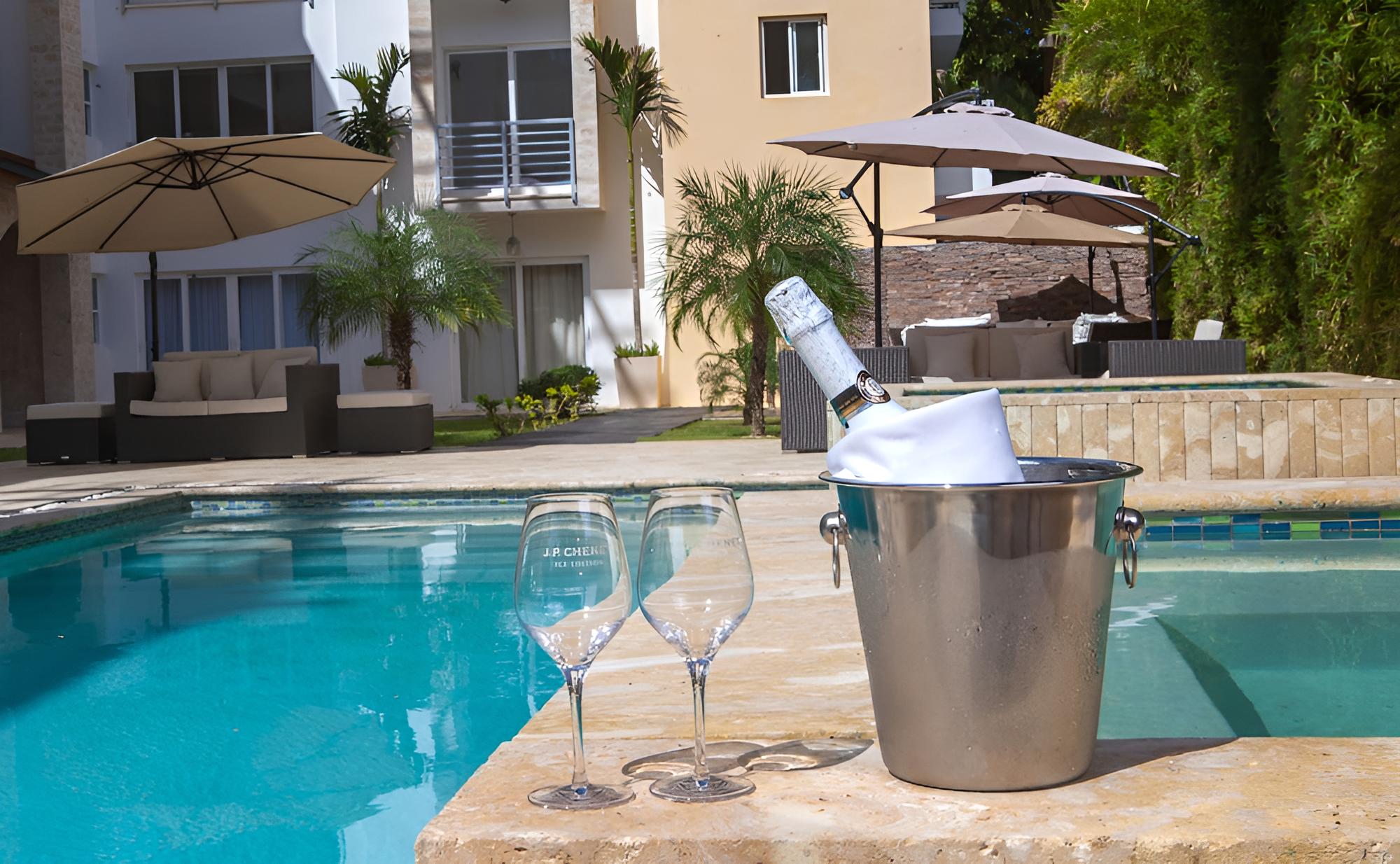 Chateau del Mar