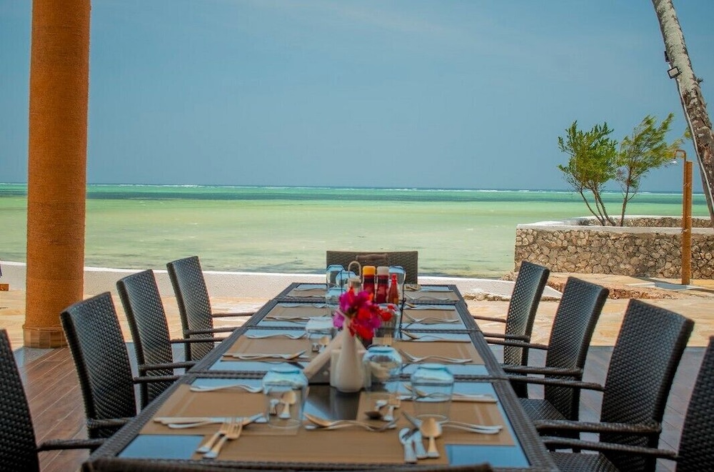 Royal Mandarin Hotel & Resort