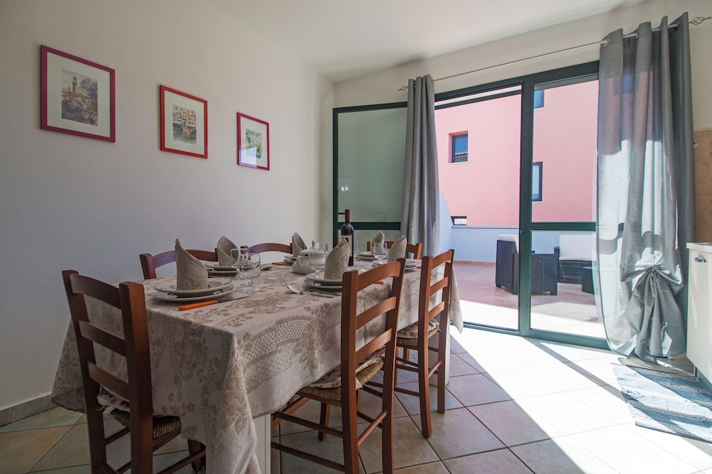 Residence Maria Antonia - Grazia Deledda
