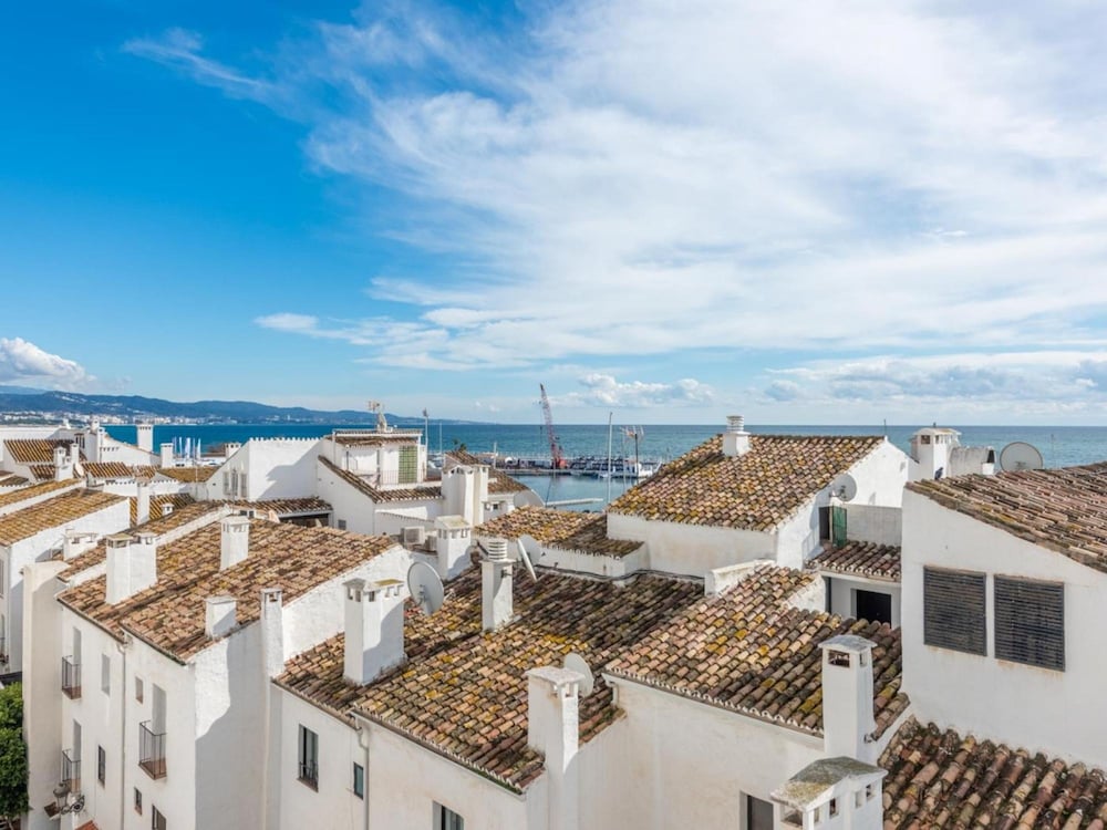 Puerto Banus Harbour Apartment