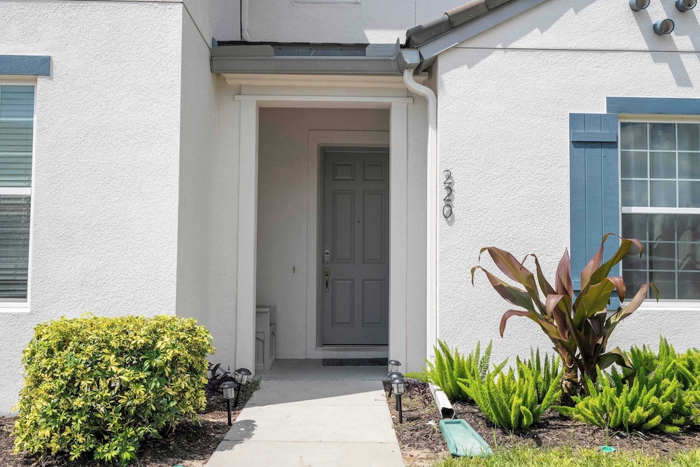 Charming 3Bd W/ Private Pool Festival Resort 220