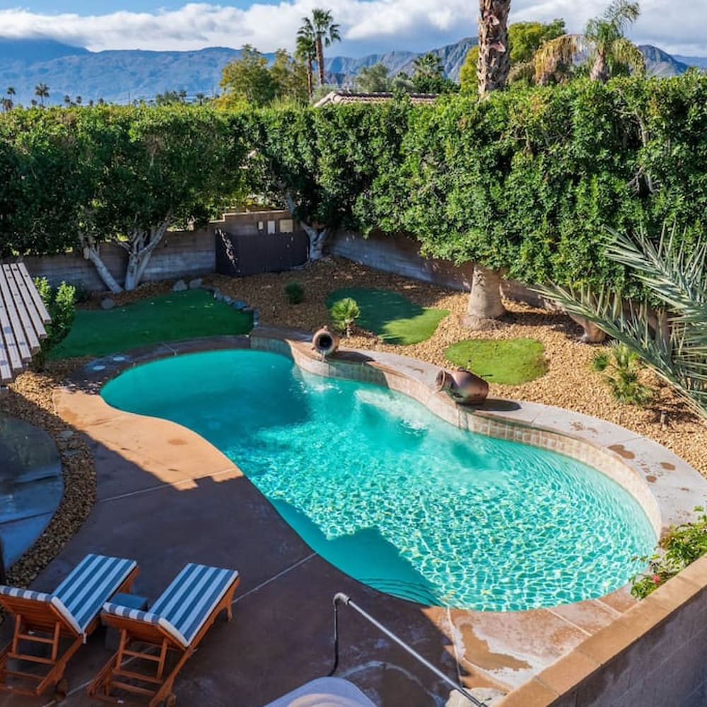 Private Oasis Pool