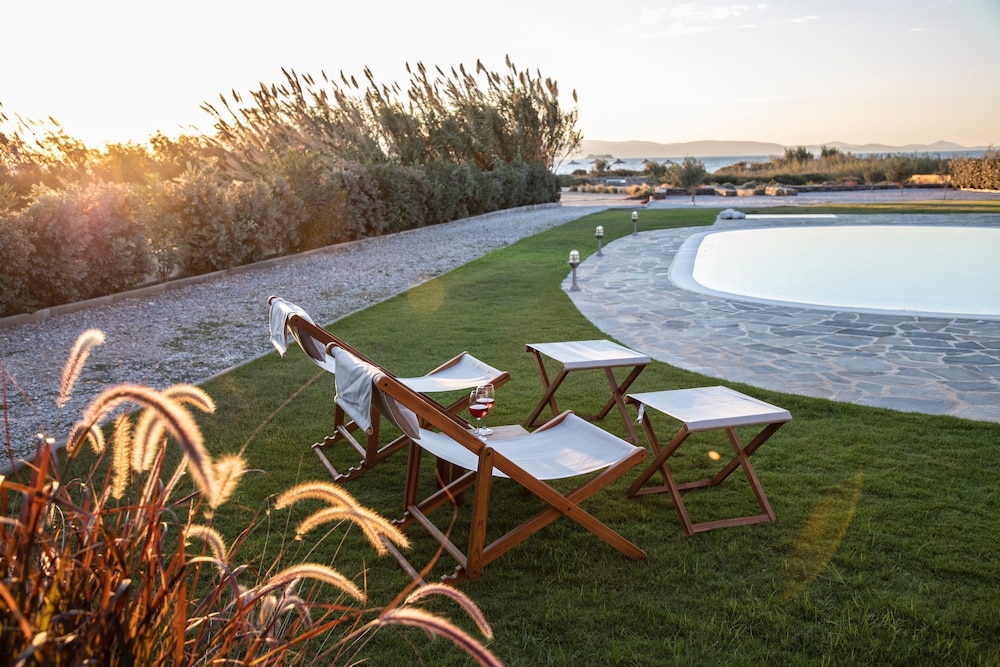 Aqua Breeze Villas Naxos