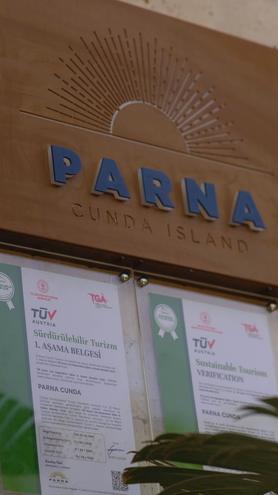 Parna Hotel - Image 38