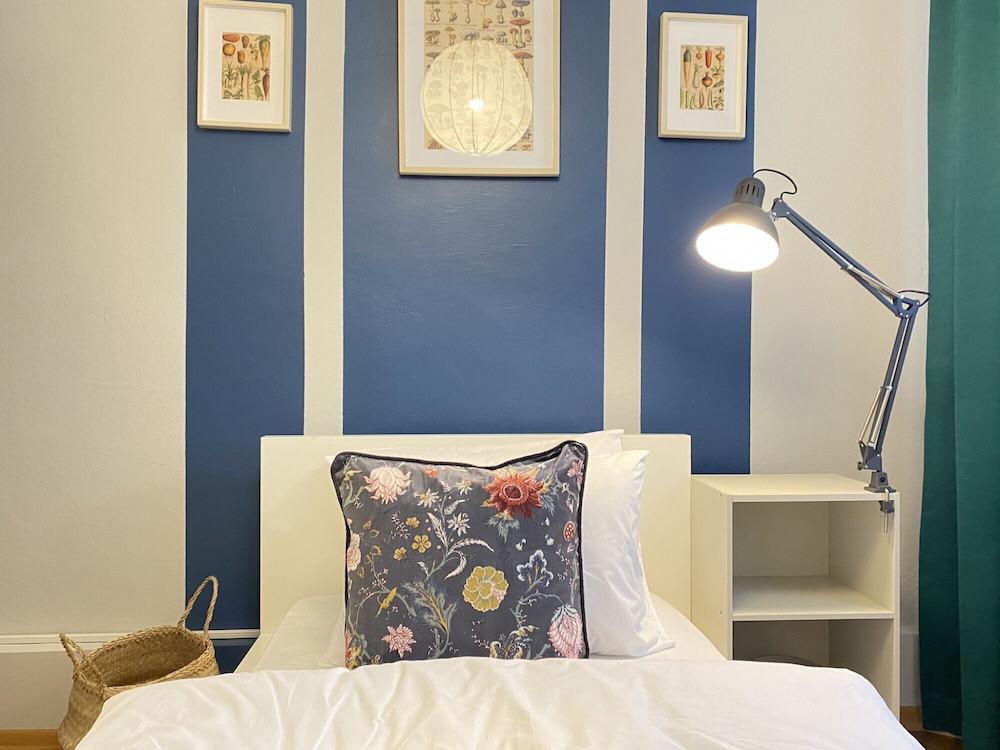 Charming Flat Near Osmanbey Metro Station