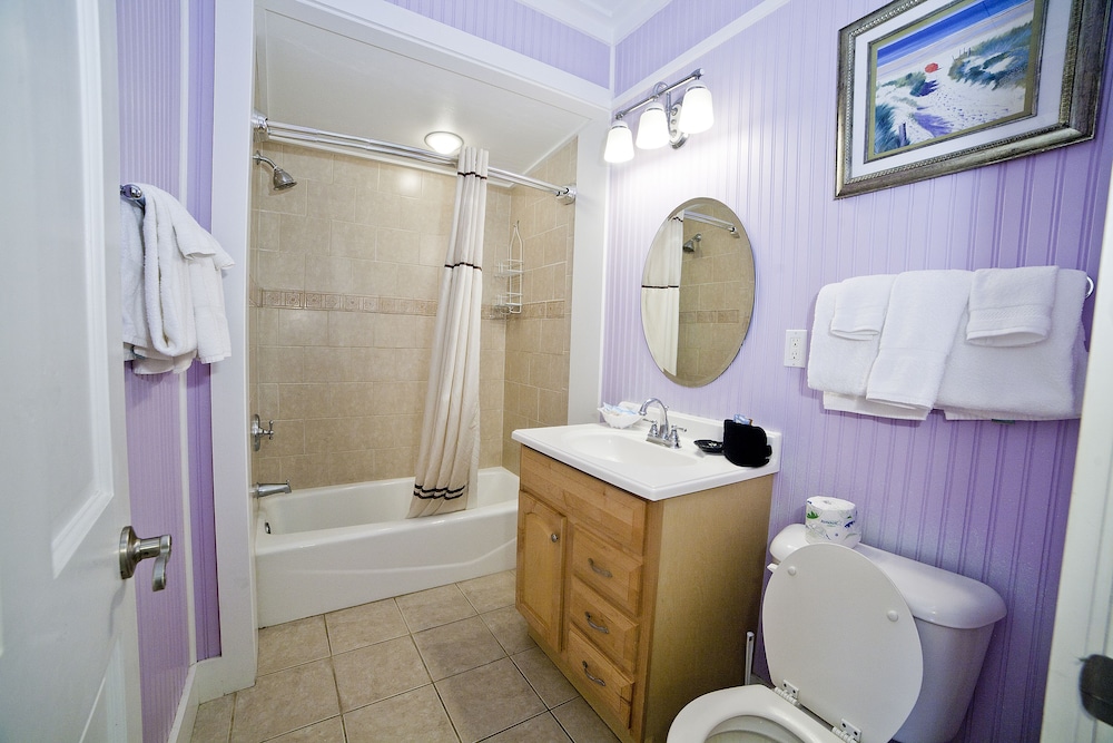 Georgianne Inn & Suites