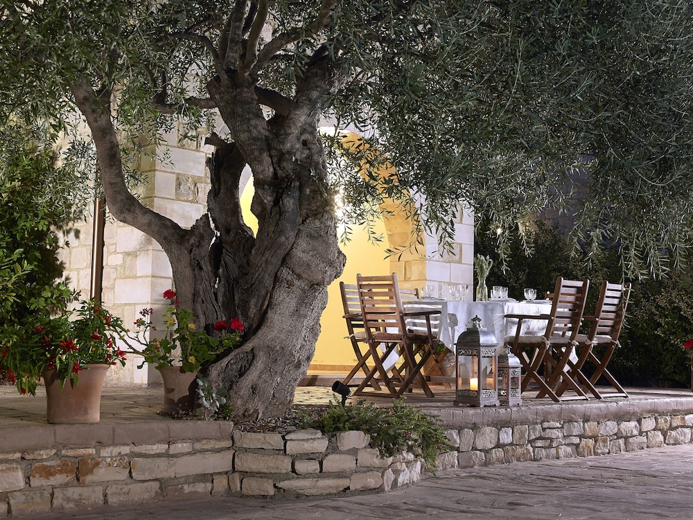 Vederi Estate