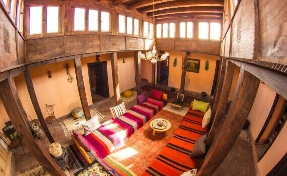 lounge