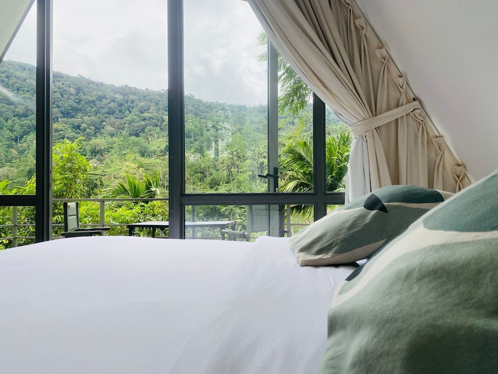Rain Drops Wellness Villa Sinharaja