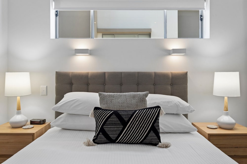 Chic 2-bed Apartment & 5 Minutes Walk to Qpac