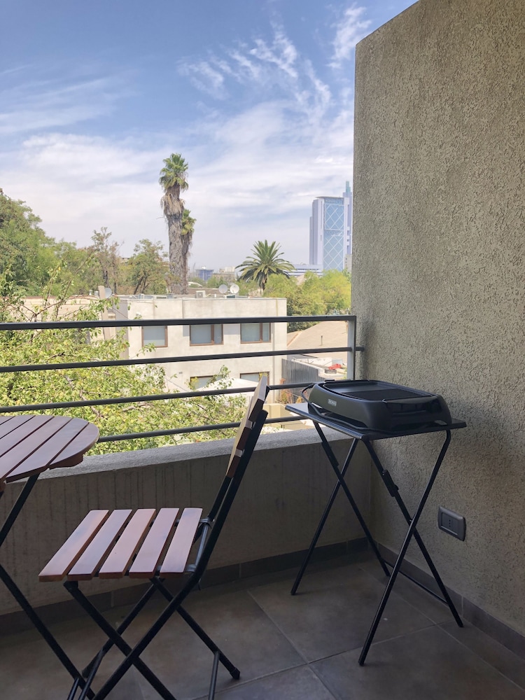 Red Velvet  Apartment view 5
