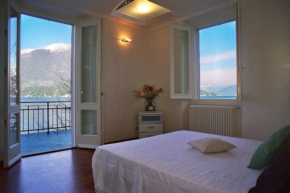 Villa Chic view 2