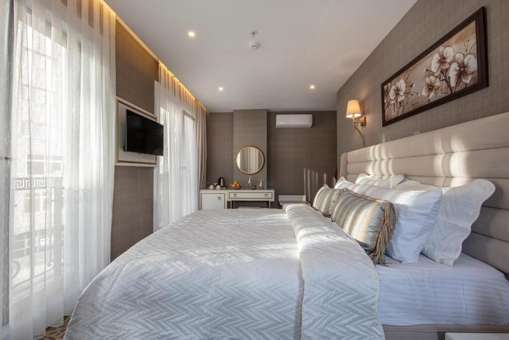 Mr Beyaz Butik Otel - Image 17
