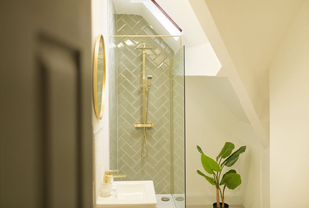 Garmoyle Road Flat 3 view 4