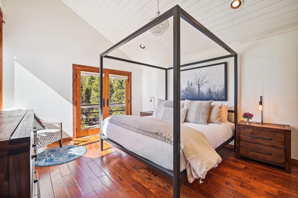 Summit Solitude Estate 3 Bedroom Home