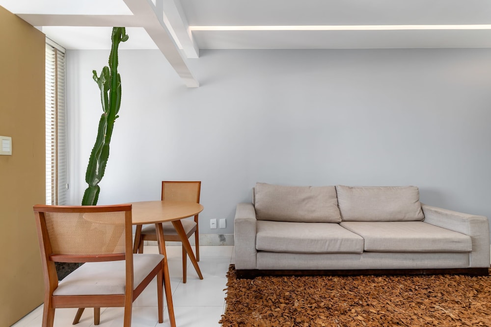 De Paiva - Modern 1-bedroom in Leblon