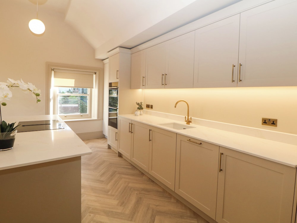 Chatsworth Suite