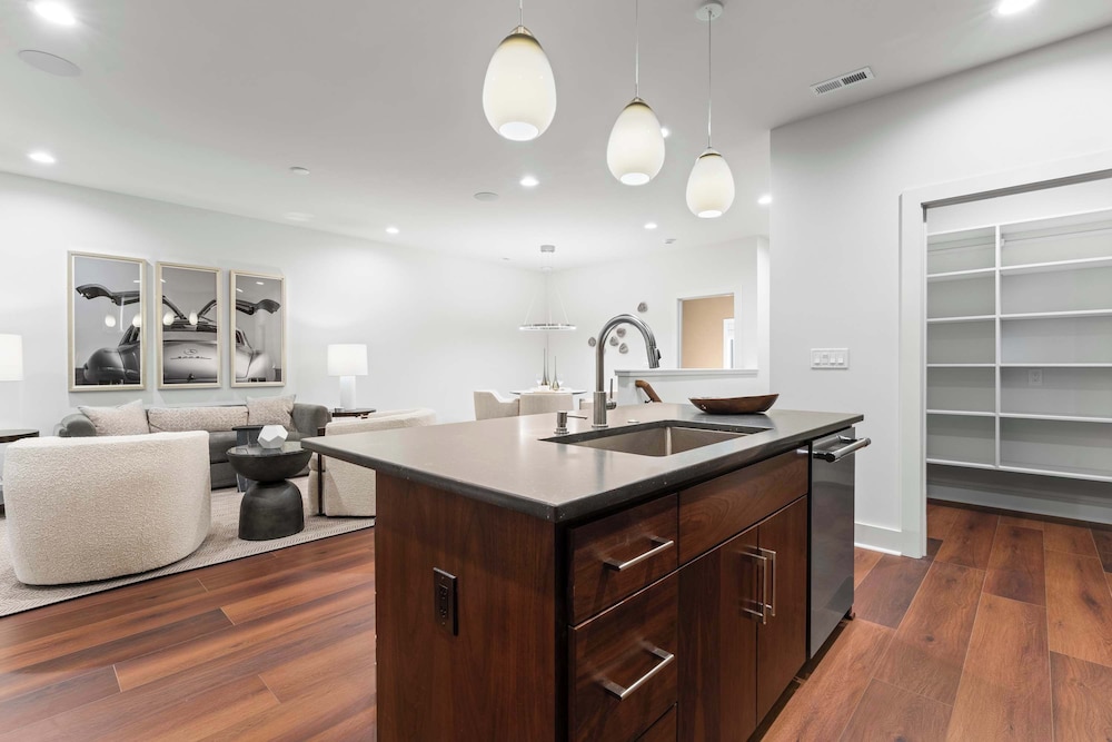 The Luxe Barn Home for 4