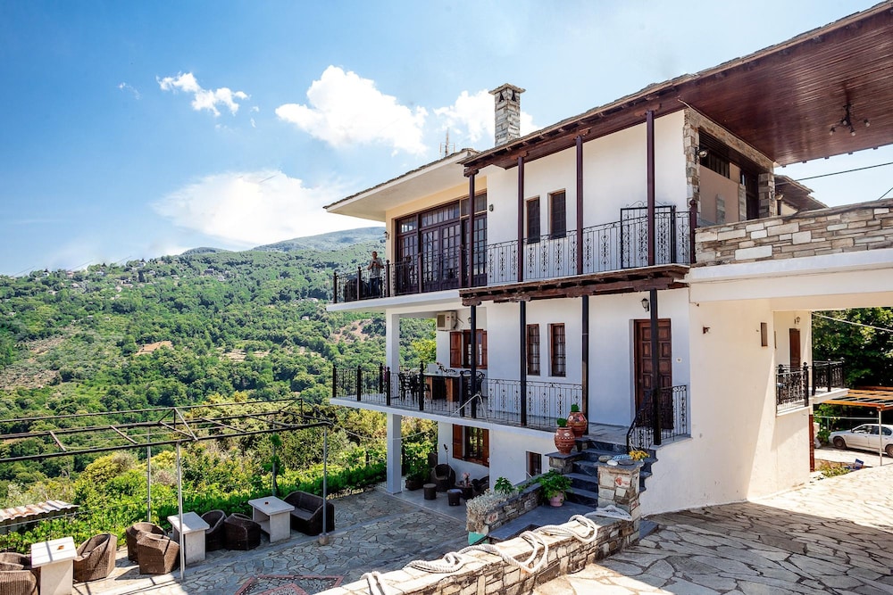 Paradeisos Studio With Garden View view 4