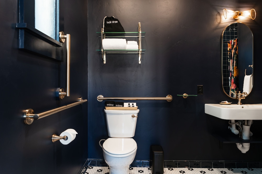 The Hotel Melrose