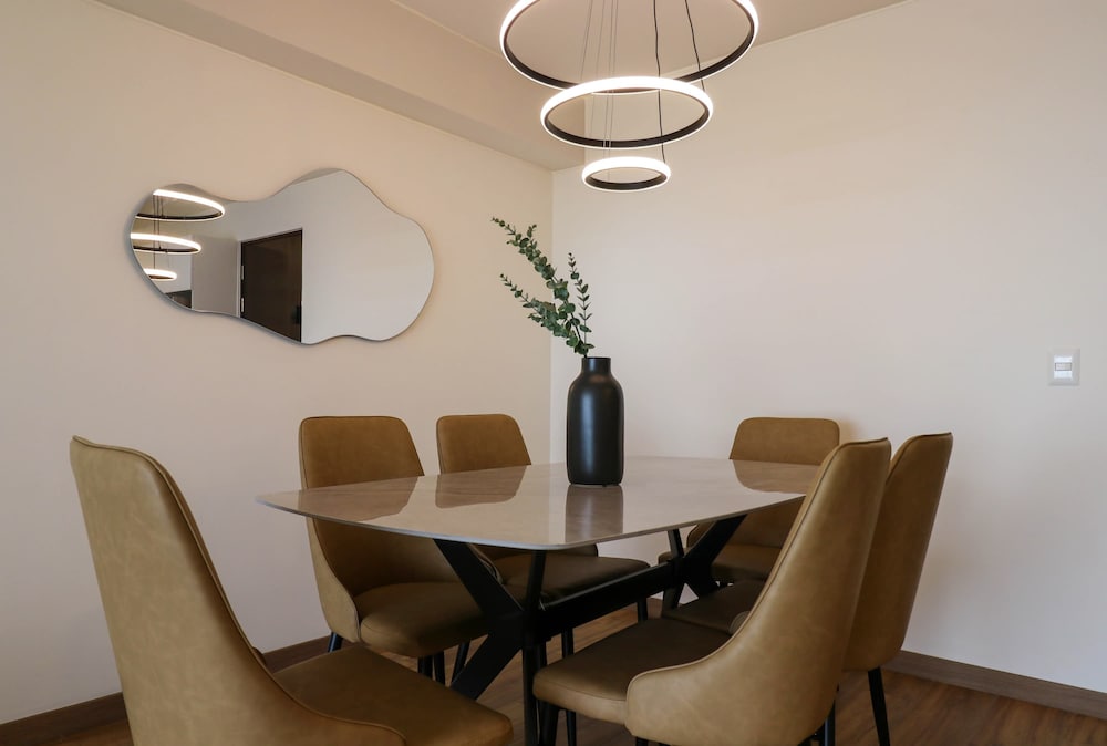 w Amazing 3BR w Balcony in San Isidro