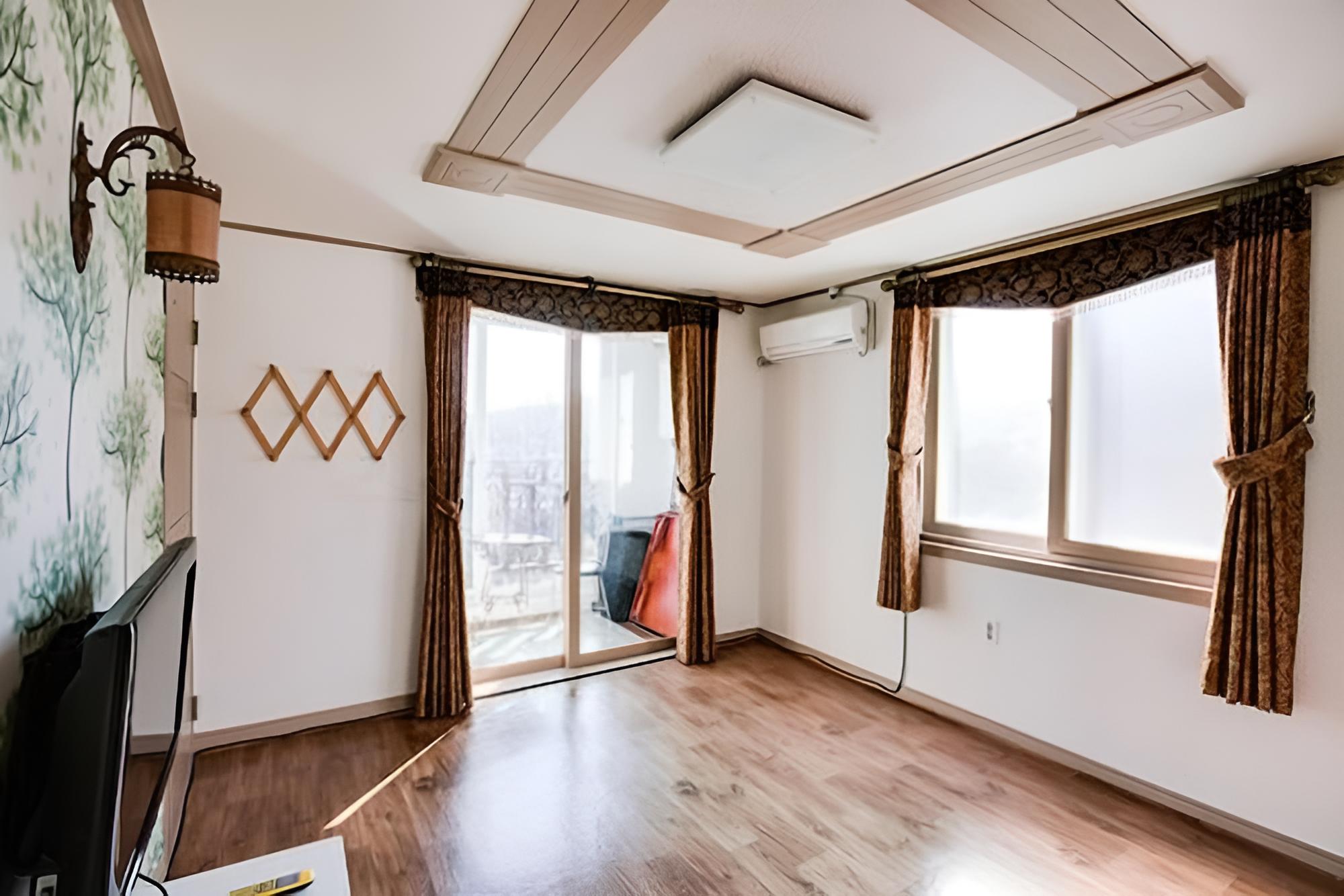 Geojedo Hana Pension