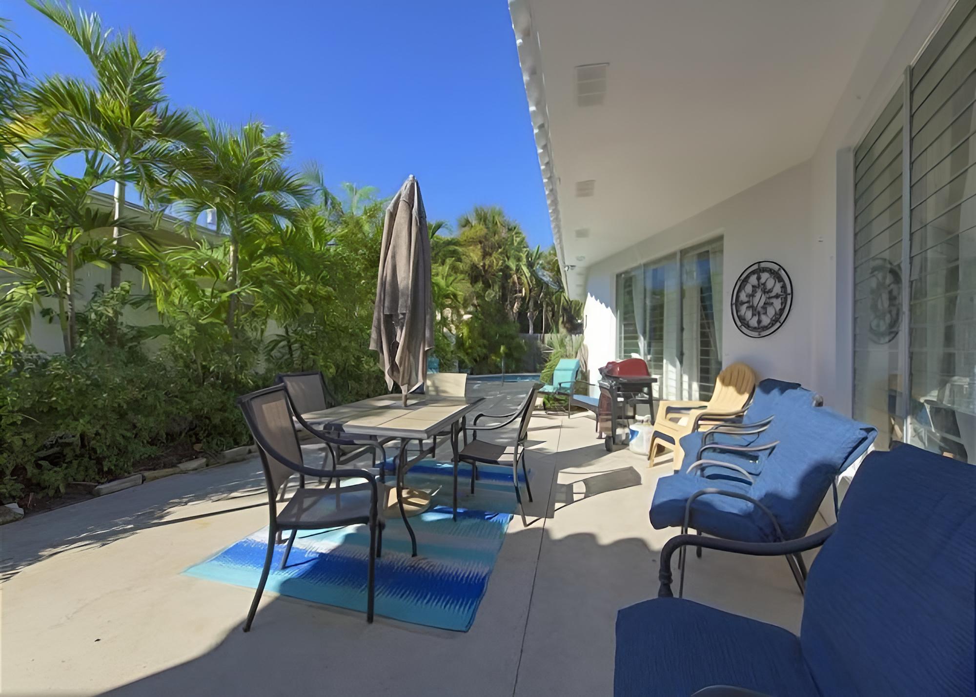 Salty Bungalow Casa Carmela