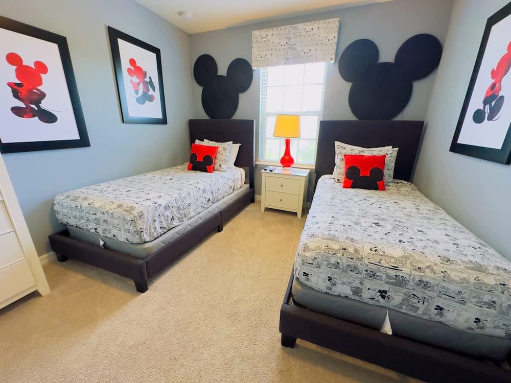 Villa Near Disney Themed Luxury 5Bd With Pool