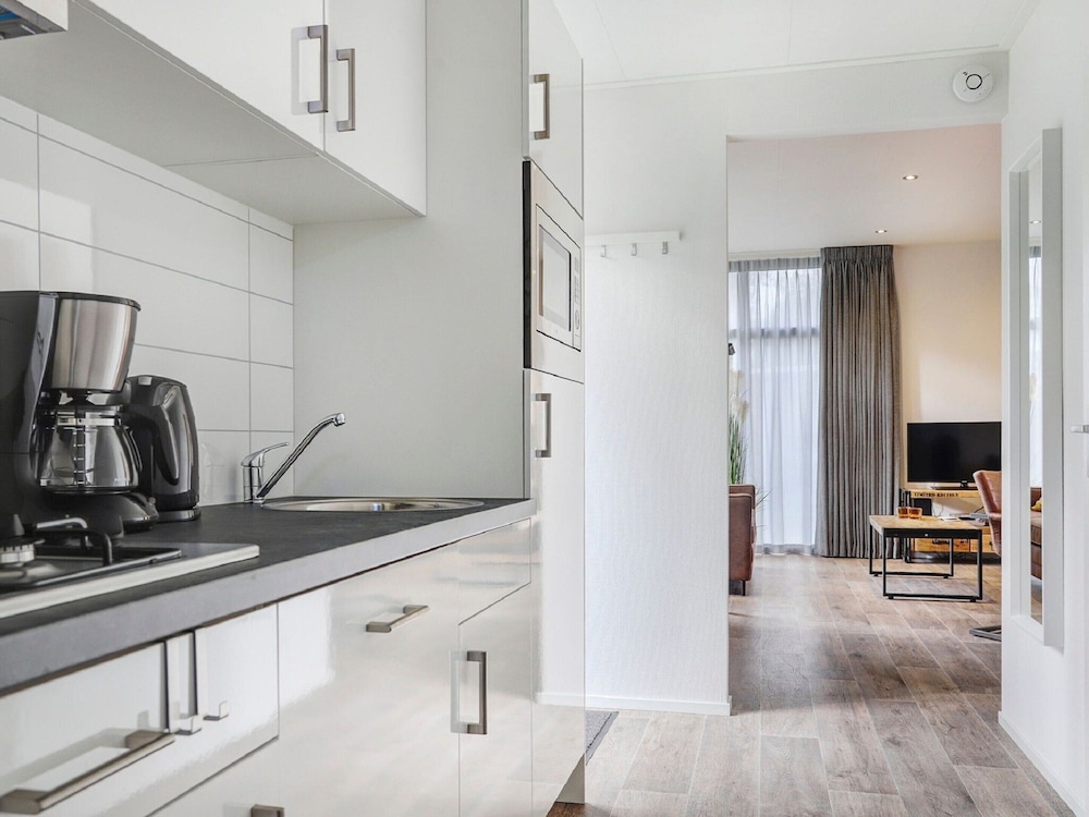 Modern Holiday Home at the Edge of the Forest view 5