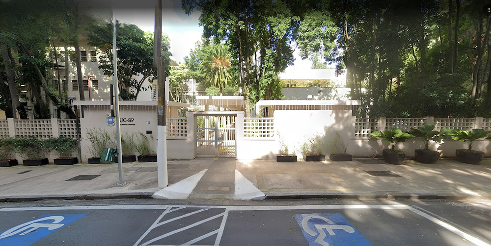 Moderno com AC academia 24h e rooftop